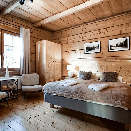 ヴィラ Visitzakopane - House