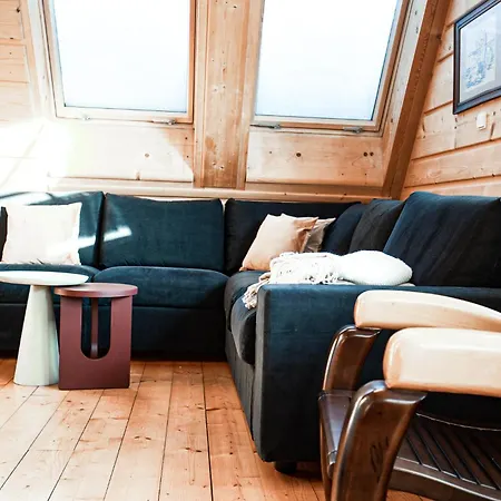 ヴィラ Visitzakopane - House *